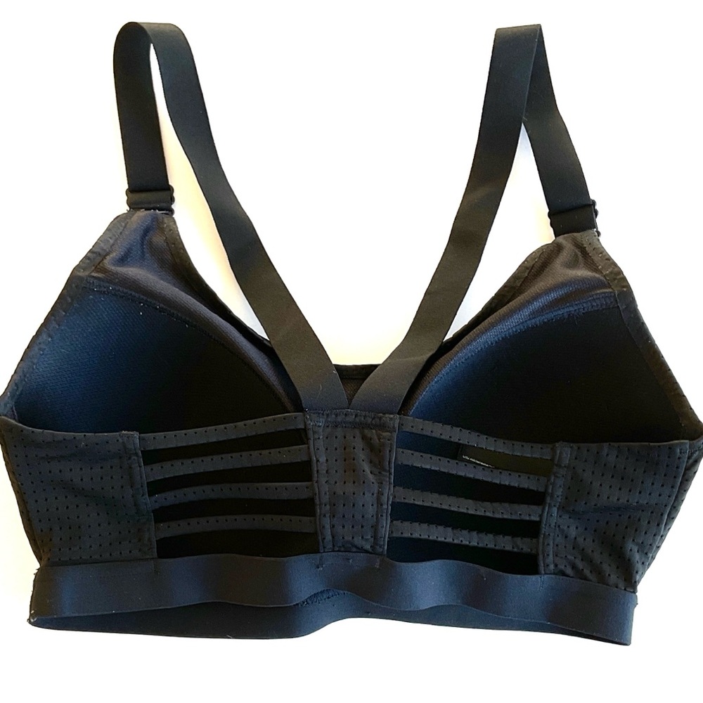 Victoria Sport Black Strappy Sports Bra Size 32DD